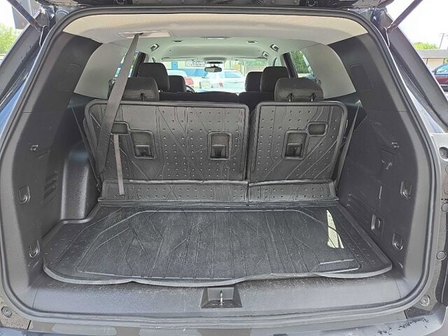 2021 Chevrolet Traverse in Oregon, OH 43616 - 18079704 14