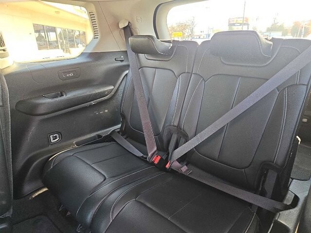 2021 Jeep Grand Cherokee L in Oregon, OH 43616 - 18079708 13