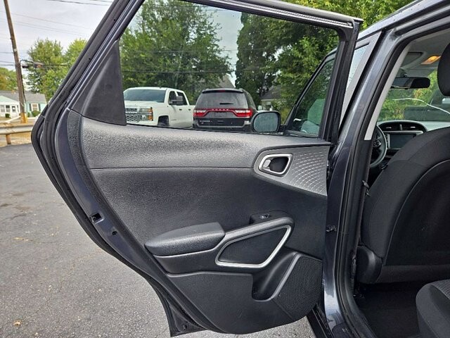 2021 Kia Soul in Oregon, OH 43616 - 18079710 11