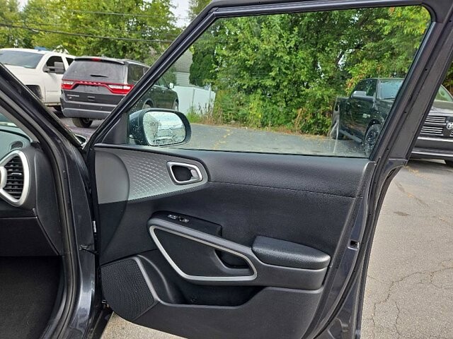 2021 Kia Soul in Oregon, OH 43616 - 18079710 16