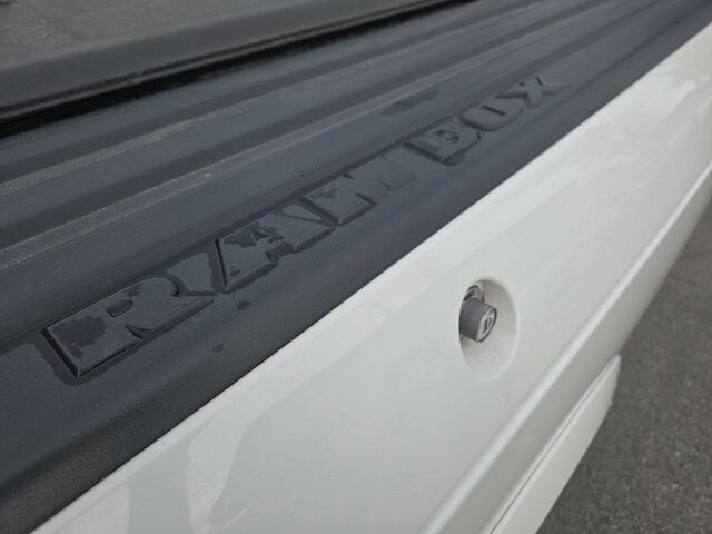 2017 RAM 1500 in Oregon, OH 43616 - 18079711 13