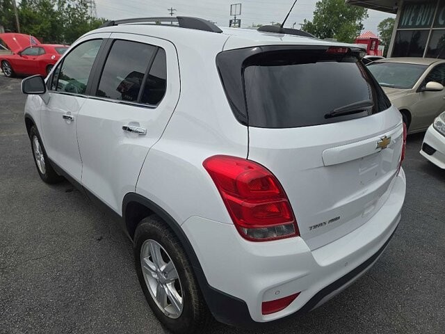 2020 Chevrolet Trax in Oregon, OH 43616 - 18079713 3
