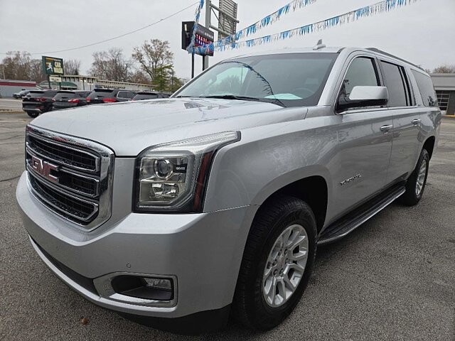 2015 GMC Yukon XL in Oregon, OH 43616 - 18079715 5