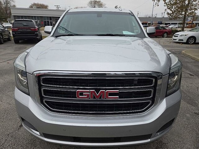 2015 GMC Yukon XL in Oregon, OH 43616 - 18079715 8