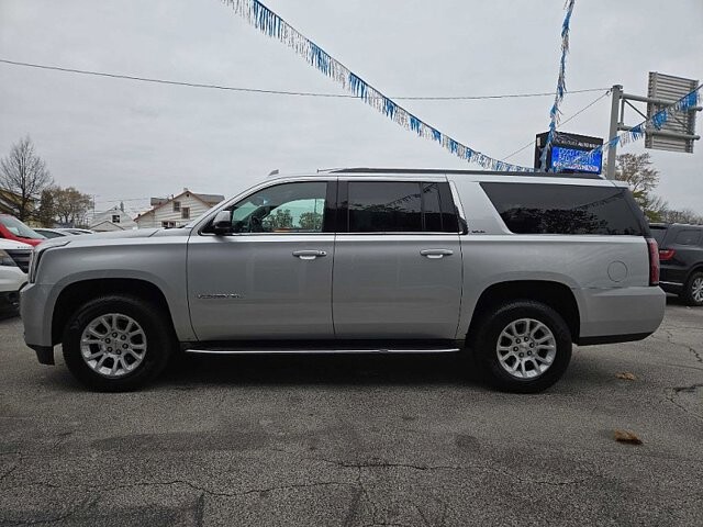 2015 GMC Yukon XL in Oregon, OH 43616 - 18079715 4