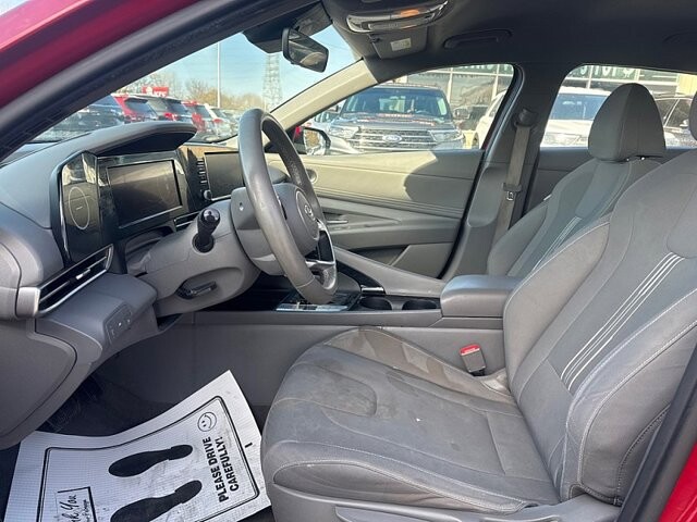 2021 Hyundai Elantra in Oregon, OH 43616 - 18079718 10