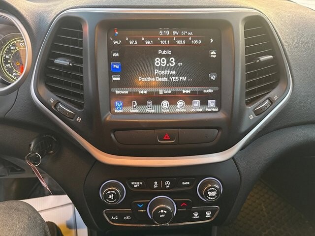 2016 Jeep Cherokee in Oregon, OH 43616 - 18079719 22