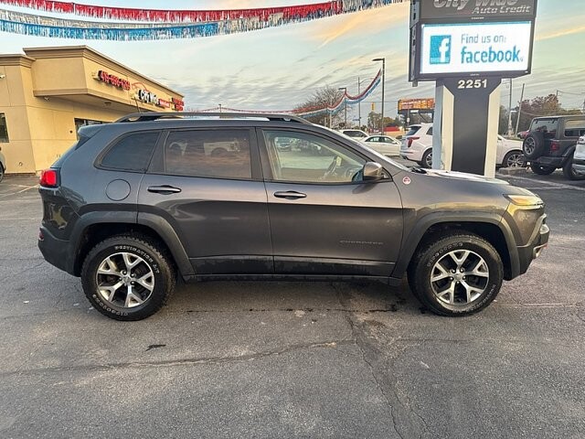 2016 Jeep Cherokee in Oregon, OH 43616 - 18079719 6