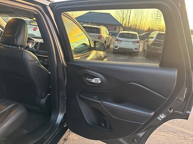 2016 Jeep Cherokee in Oregon, OH 43616 - 18079719 14