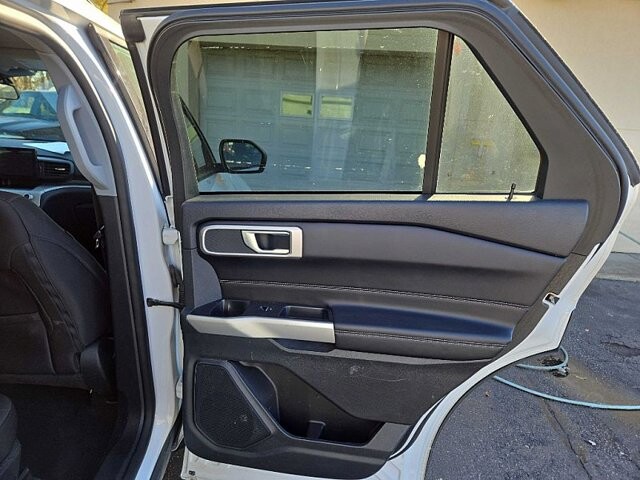 2022 Ford Explorer in Oregon, OH 43616 - 18079720 15