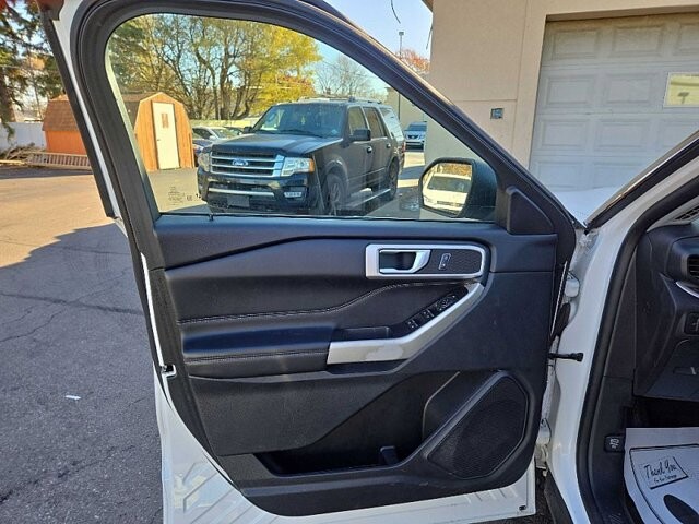 2022 Ford Explorer in Oregon, OH 43616 - 18079720 9
