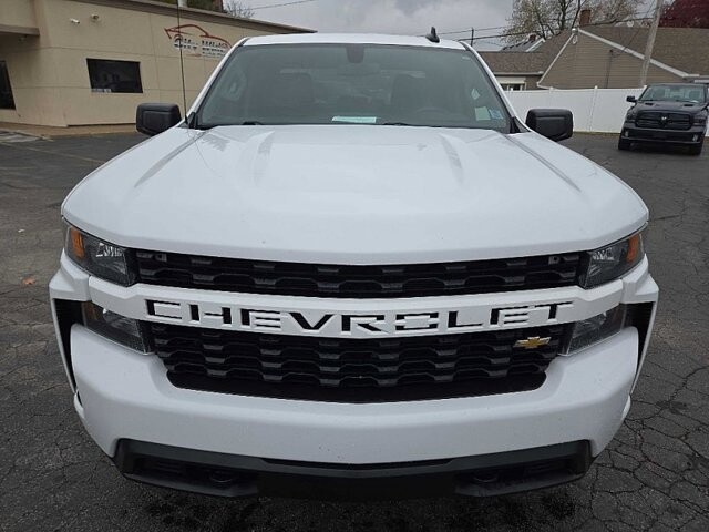 2019 Chevrolet Silverado 1500 in Oregon, OH 43616 - 18079729 8