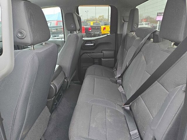 2019 Chevrolet Silverado 1500 in Oregon, OH 43616 - 18079729 12