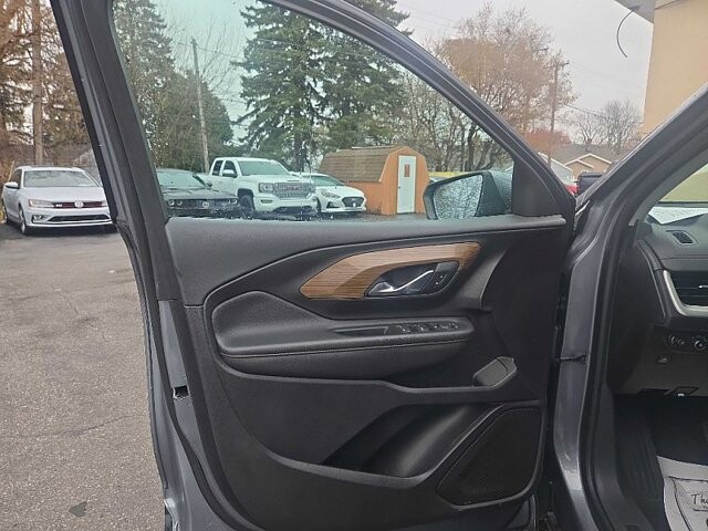2019 GMC Terrain in Oregon, OH 43616 - 18079733 9