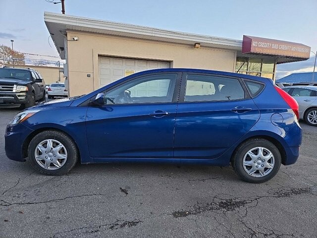 2017 Hyundai Accent in Oregon, OH 43616 - 18079735 2
