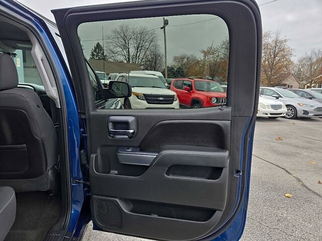 2015 Chevrolet Silverado 1500 in Oregon, OH 43616 - 18079737 13