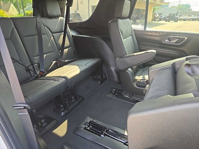 2021 Chevrolet Tahoe in Oregon, OH 43616 - 18079747 16