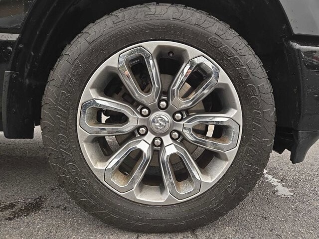 2019 RAM 1500 in Oregon, OH 43616 - 18079748 16