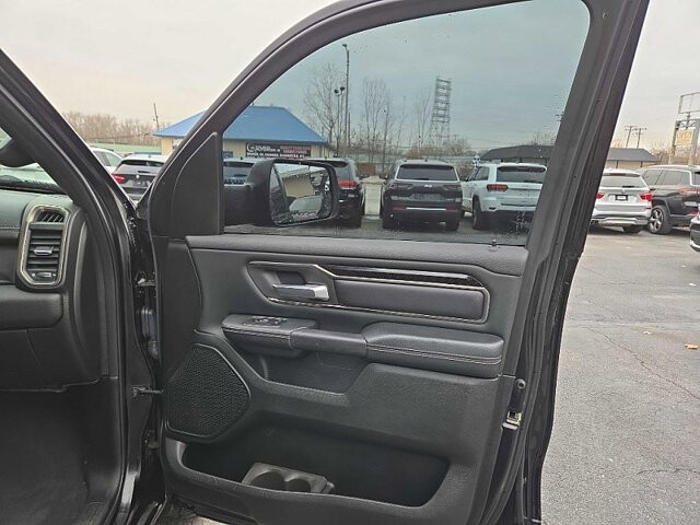 2019 RAM 1500 in Oregon, OH 43616 - 18079748 15