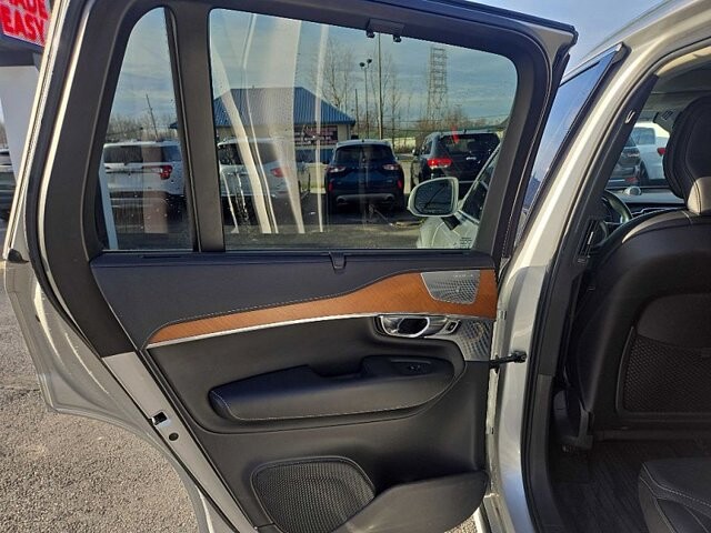 2019 Volvo XC90 in Oregon, OH 43616 - 18079755 11