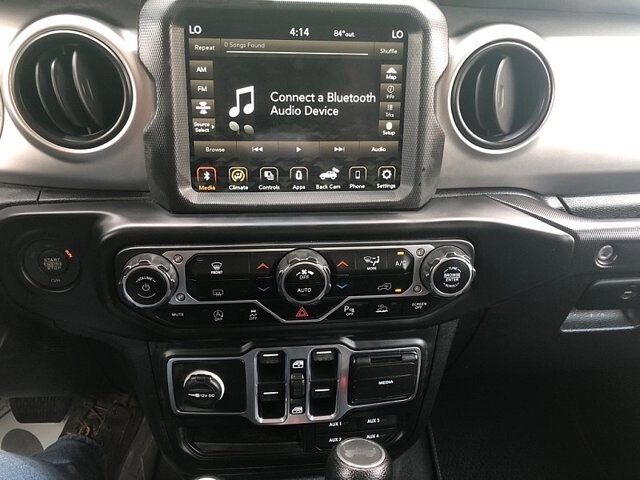 2021 Jeep Wrangler in Oregon, OH 43616 - 18079762 21