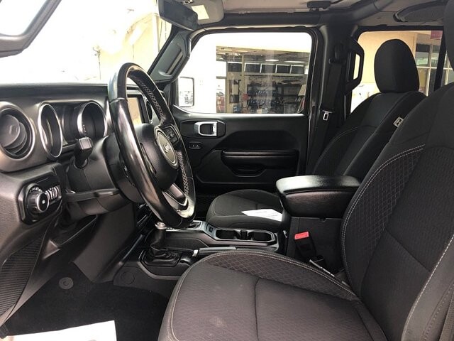 2021 Jeep Wrangler in Oregon, OH 43616 - 18079762 10