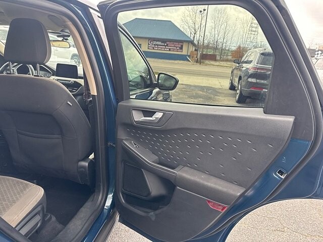 2020 Ford Escape in Oregon, OH 43616 - 18079763 14
