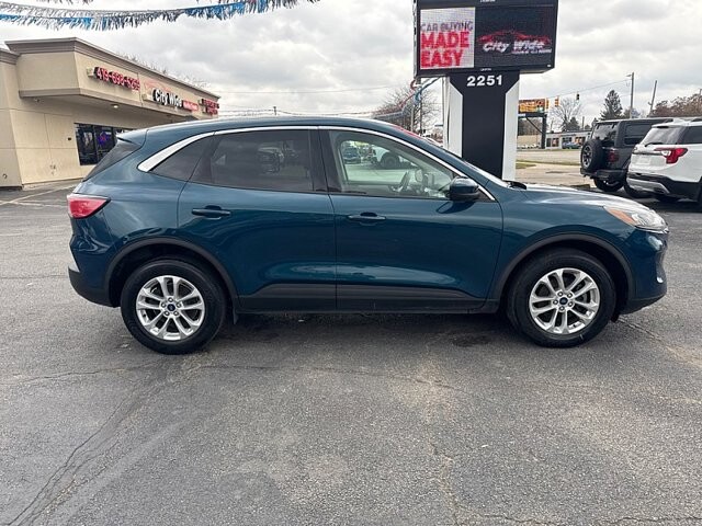 2020 Ford Escape in Oregon, OH 43616 - 18079763 6