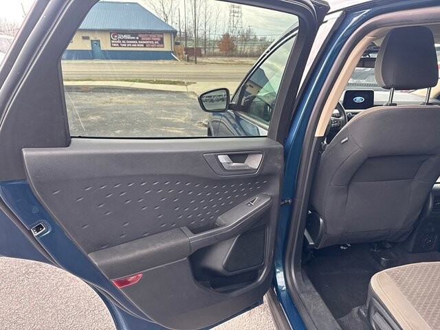 2020 Ford Escape in Oregon, OH 43616 - 18079763 11