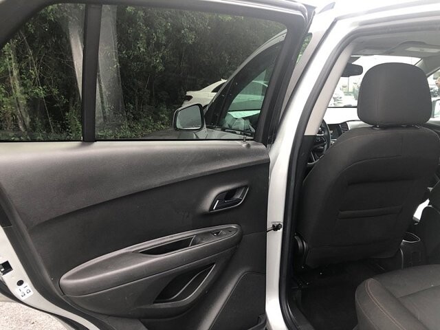 2020 Chevrolet Trax in Oregon, OH 43616 - 18079764 11