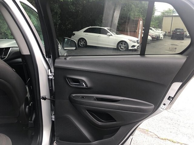 2020 Chevrolet Trax in Oregon, OH 43616 - 18079764 14