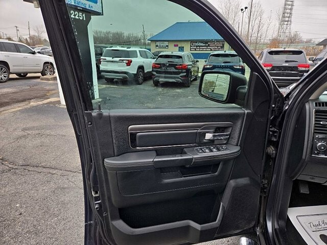 2015 RAM 1500 in Oregon, OH 43616 - 18079765 8