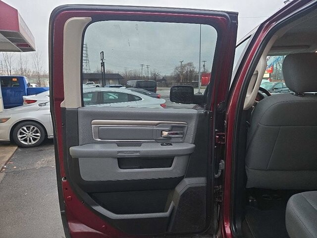 2017 RAM 1500 in Oregon, OH 43616 - 18079766 11