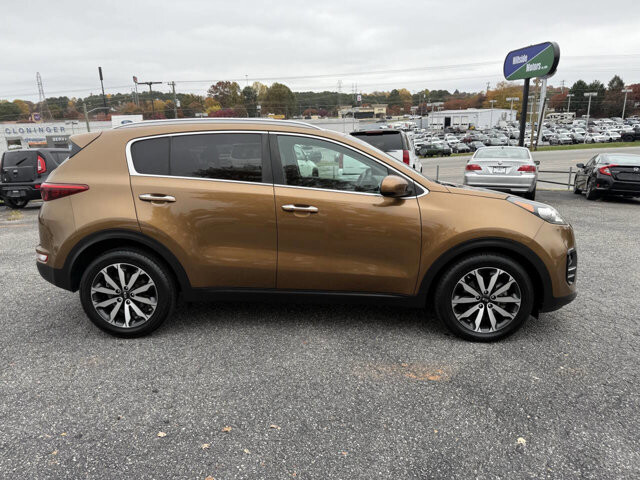 2017 Kia Sportage in Hickory, NC 28602-5144 - 18079769 7