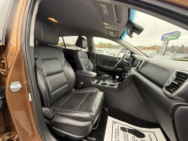 2017 Kia Sportage in Hickory, NC 28602-5144 - 18079769 8