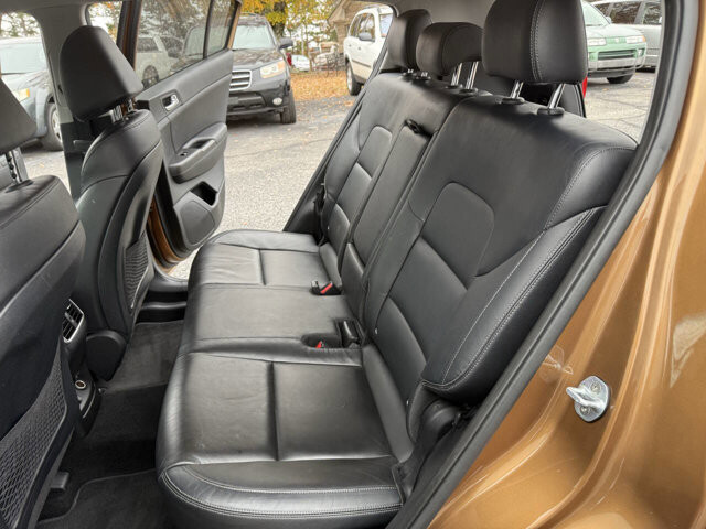 2017 Kia Sportage in Hickory, NC 28602-5144 - 18079769 9