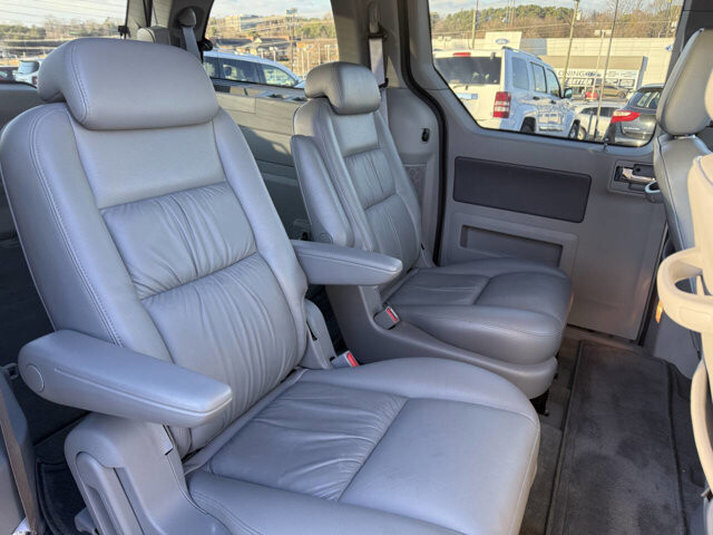 2006 Ford Freestar in Hickory, NC 28602-5144 - 18079774 9