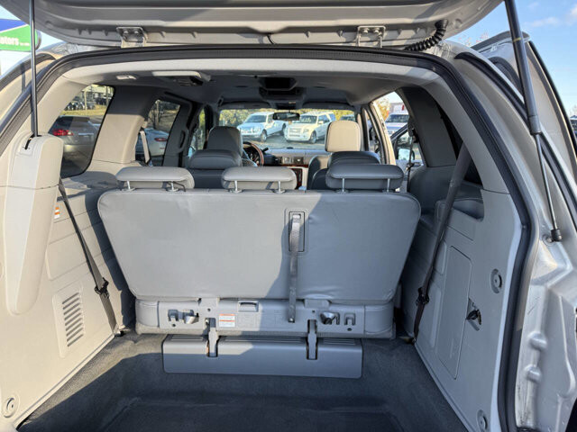 2006 Ford Freestar in Hickory, NC 28602-5144 - 18079774 10