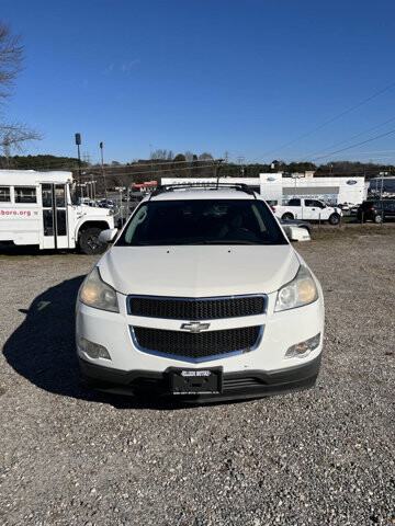 2011 Chevrolet Traverse in Hickory, NC 28602-5144 - 18079775 3