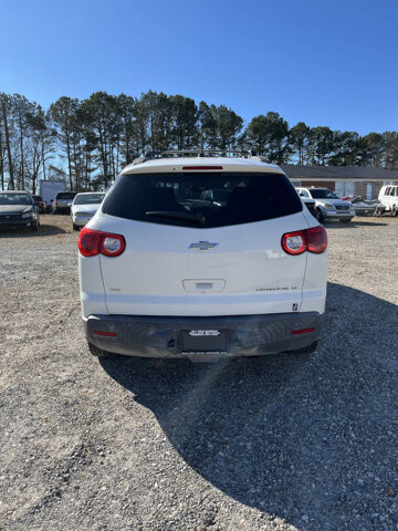 2011 Chevrolet Traverse in Hickory, NC 28602-5144 - 18079775 7