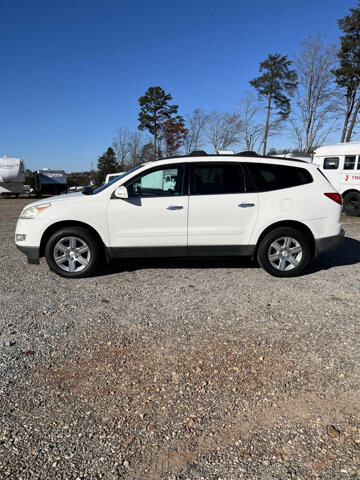 2011 Chevrolet Traverse in Hickory, NC 28602-5144 - 18079775 10
