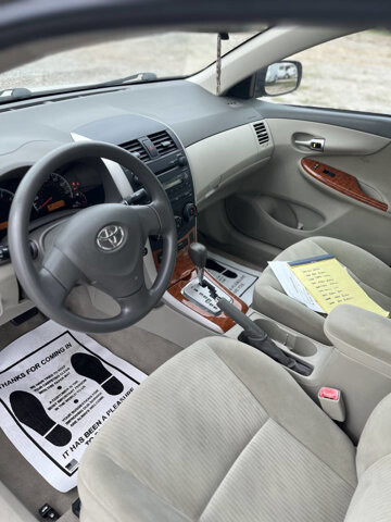 2009 Toyota Corolla in Hickory, NC 28602-5144 - 18079777 9