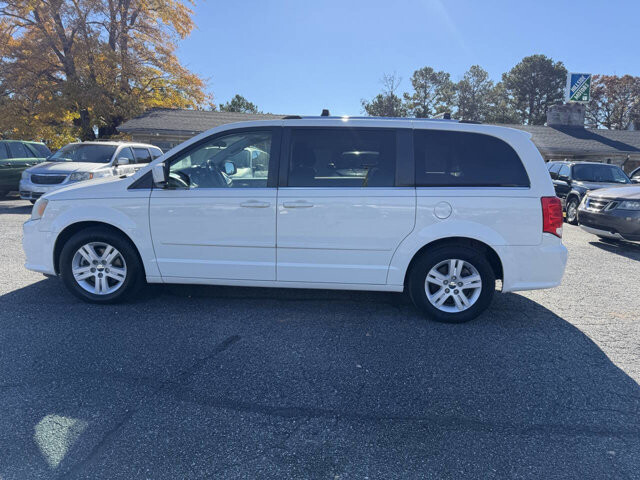2012 Dodge Grand Caravan in Hickory, NC 28602-5144 - 18079778 6