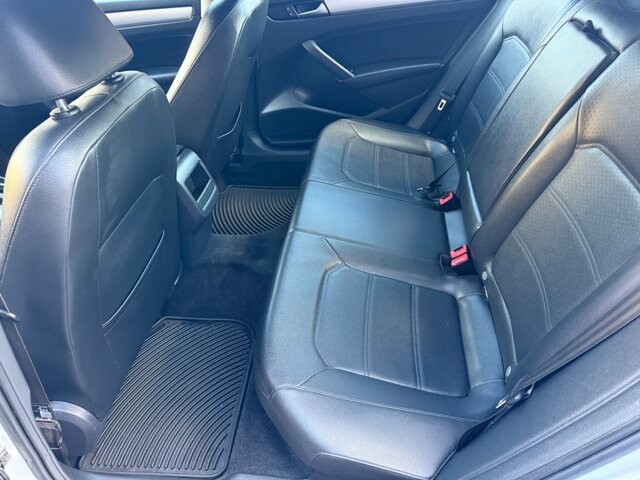 2012 Volkswagen Passat in Pottsville, PA 17901 - 18079793 19