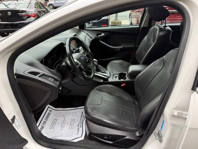 2012 Ford Focus in Pottsville, PA 17901 - 18079797 11