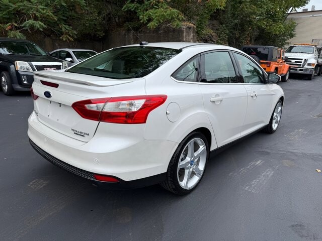 2012 Ford Focus in Pottsville, PA 17901 - 18079797 5
