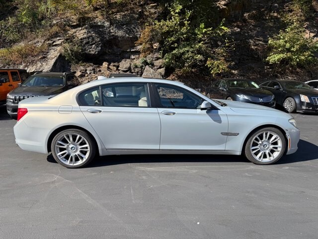 2011 BMW 760Li in Pottsville, PA 17901 - 18079799 8