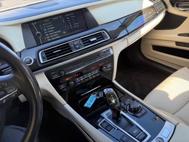 2011 BMW 760Li in Pottsville, PA 17901 - 18079799 18