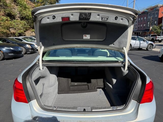 2011 BMW 760Li in Pottsville, PA 17901 - 18079799 5
