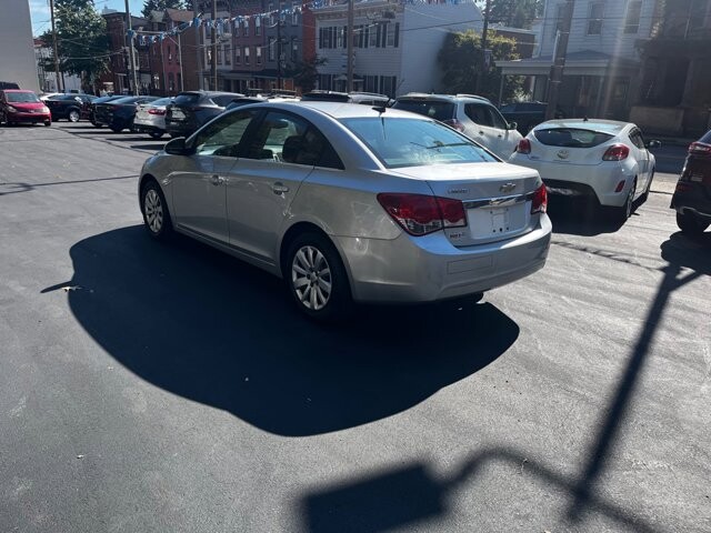 2011 Chevrolet Cruze in Pottsville, PA 17901 - 18079801 3